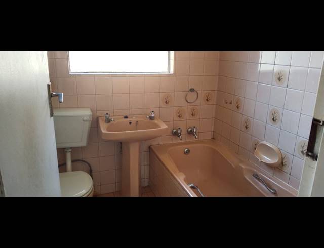 3 BEDROOM HOUSE FOR SALE IN HENLEY ON KLIP